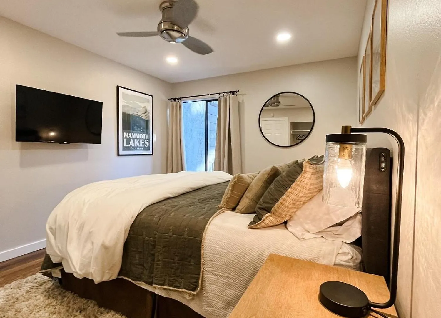 Apartment St Anton Courtyard View Ski-In And Out 1 Bedroom Condo Mammoth Lakes